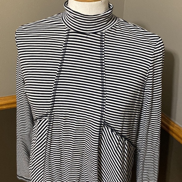 Westbound black and white striped mock neck tunic size small - Picture 2 of 7